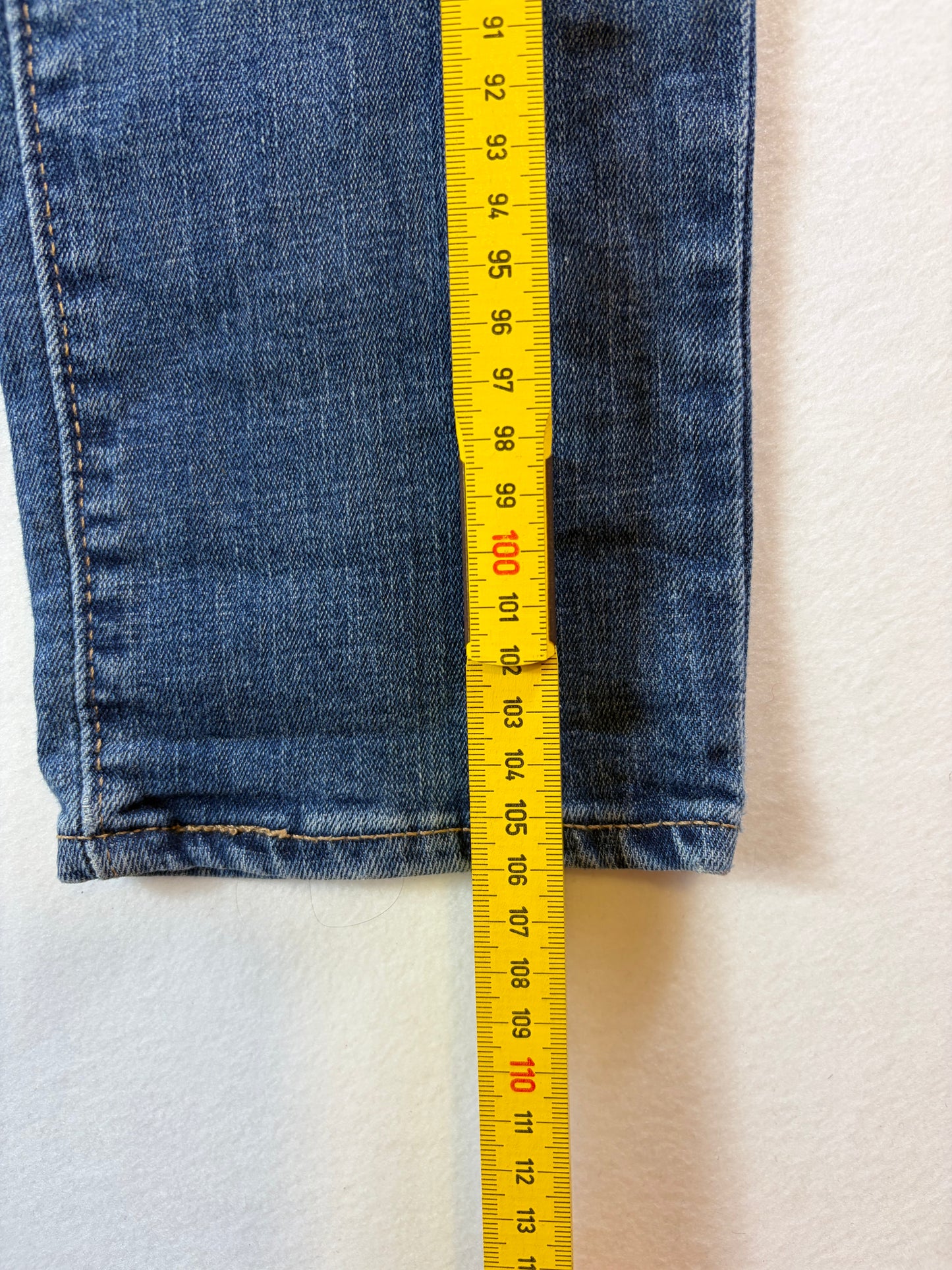 Levi Strauss & Co 721 női magas derekú skinny farmer