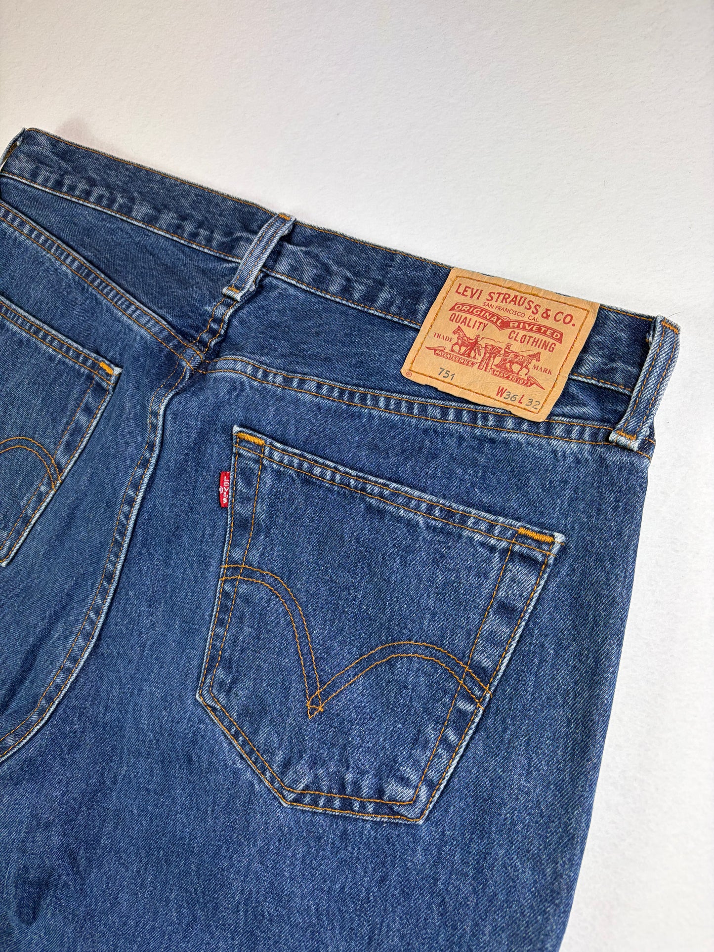 Levi Strauss & Co 751-es egyenes szárú farmer
