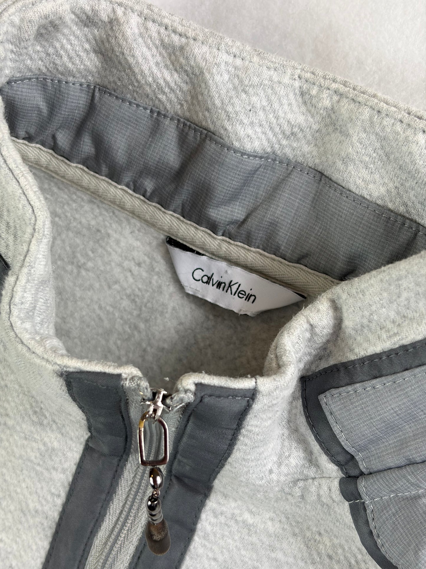 Calvin Klein cipzáras pulóver