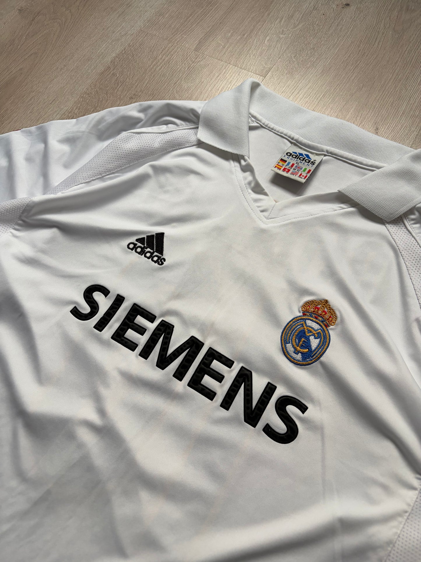 Y2K Adidas x Real Madrid x Robinho focimez