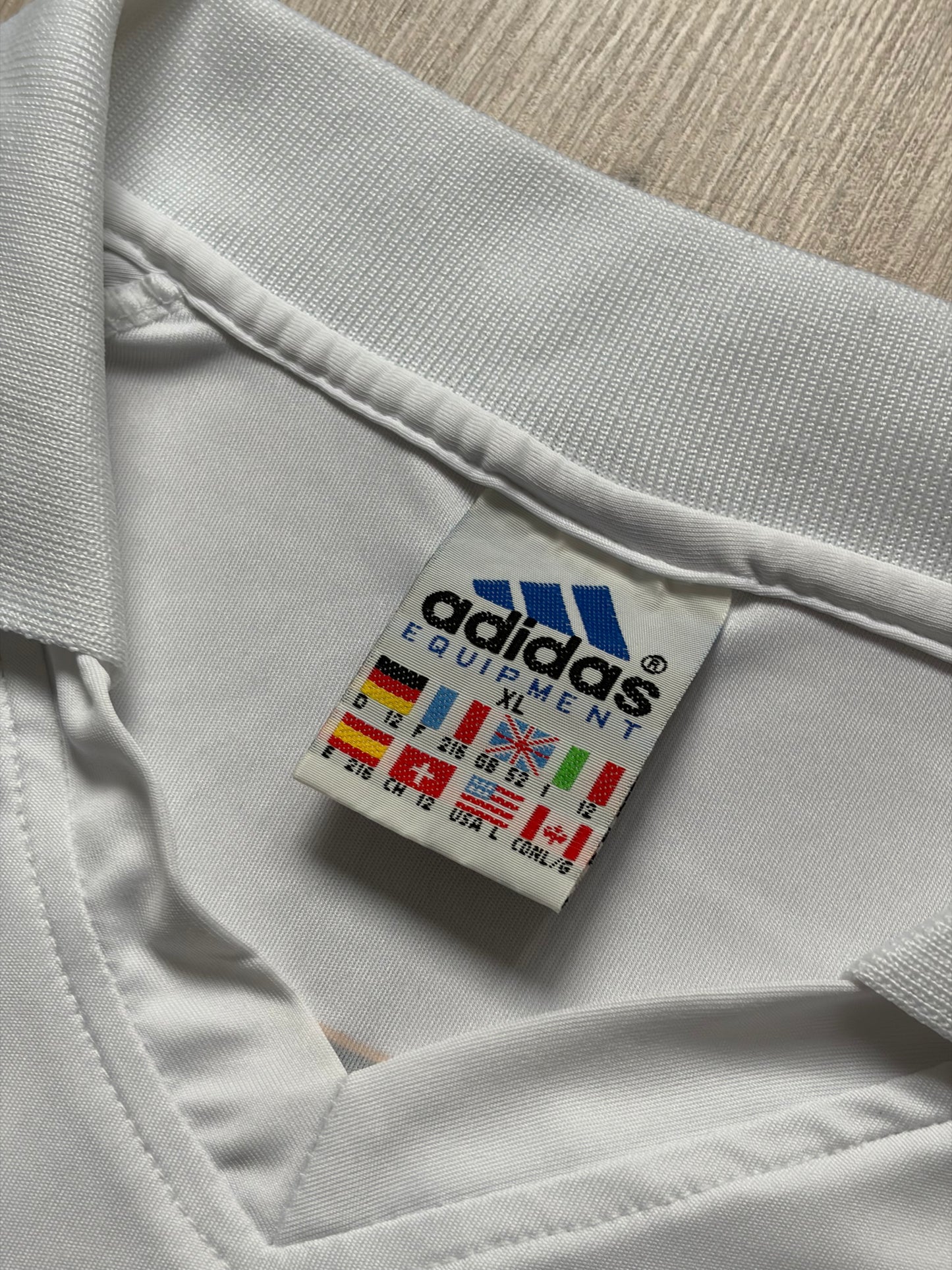 Y2K Adidas x Real Madrid x Robinho focimez