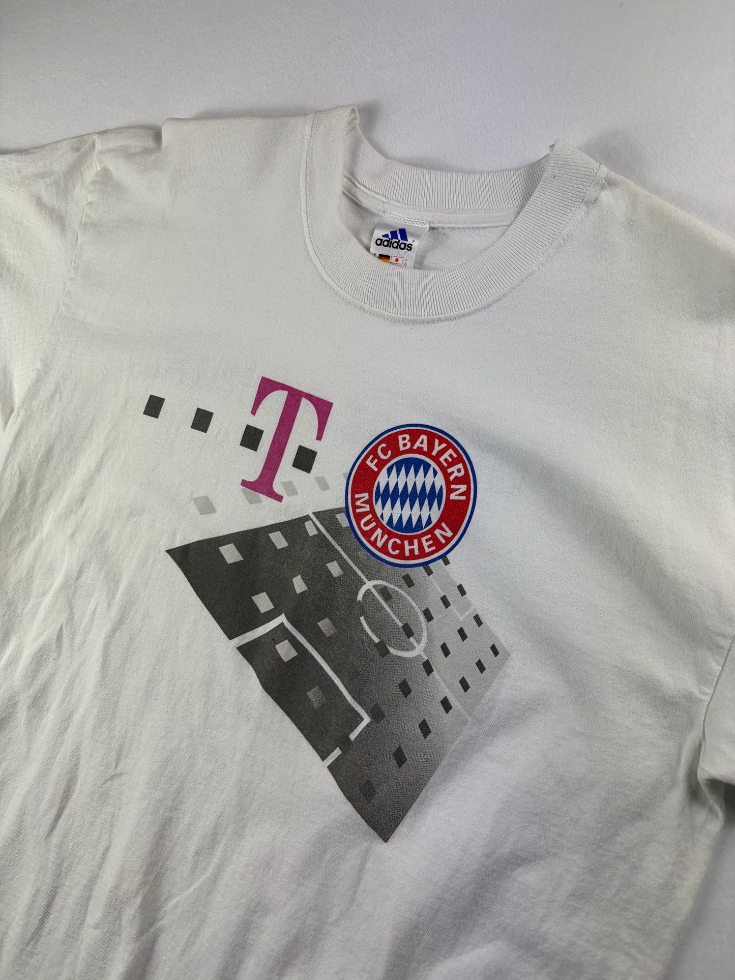Vintage Adidas x FC Bayern München Football T-Shirt