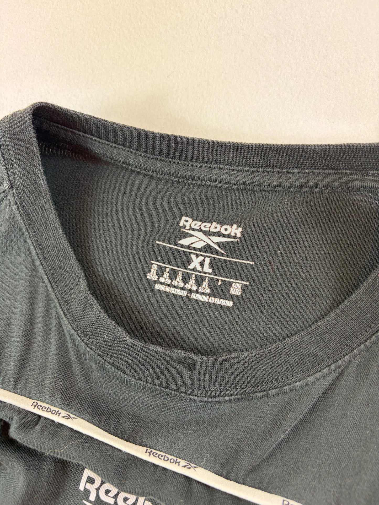 Tricou crop de damă Reebok