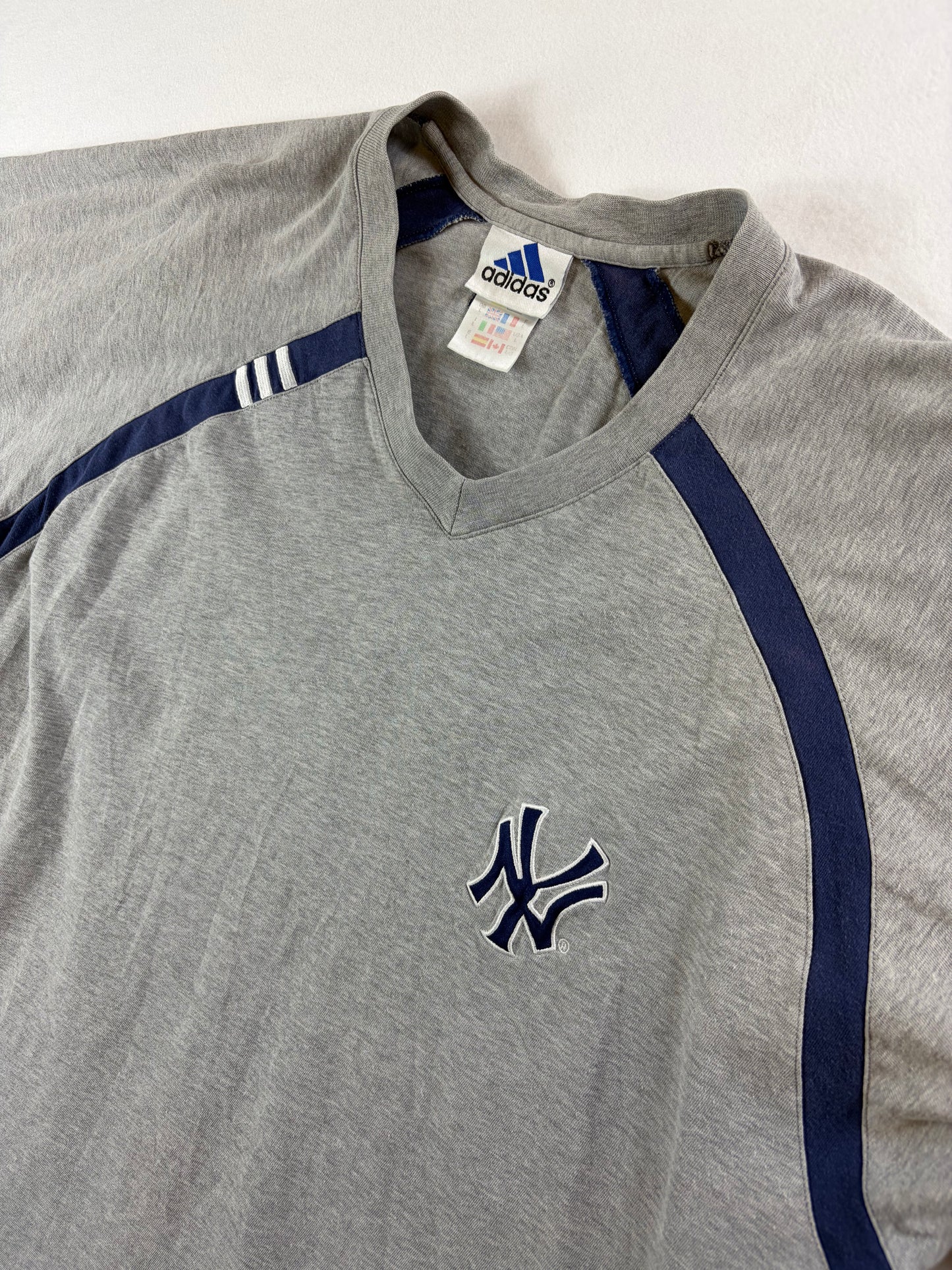 Vintage Adidas x New York Yankees x MLB T-Shirt