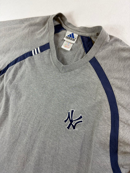 Vintage Adidas x New York Yankees x MLB T-Shirt
