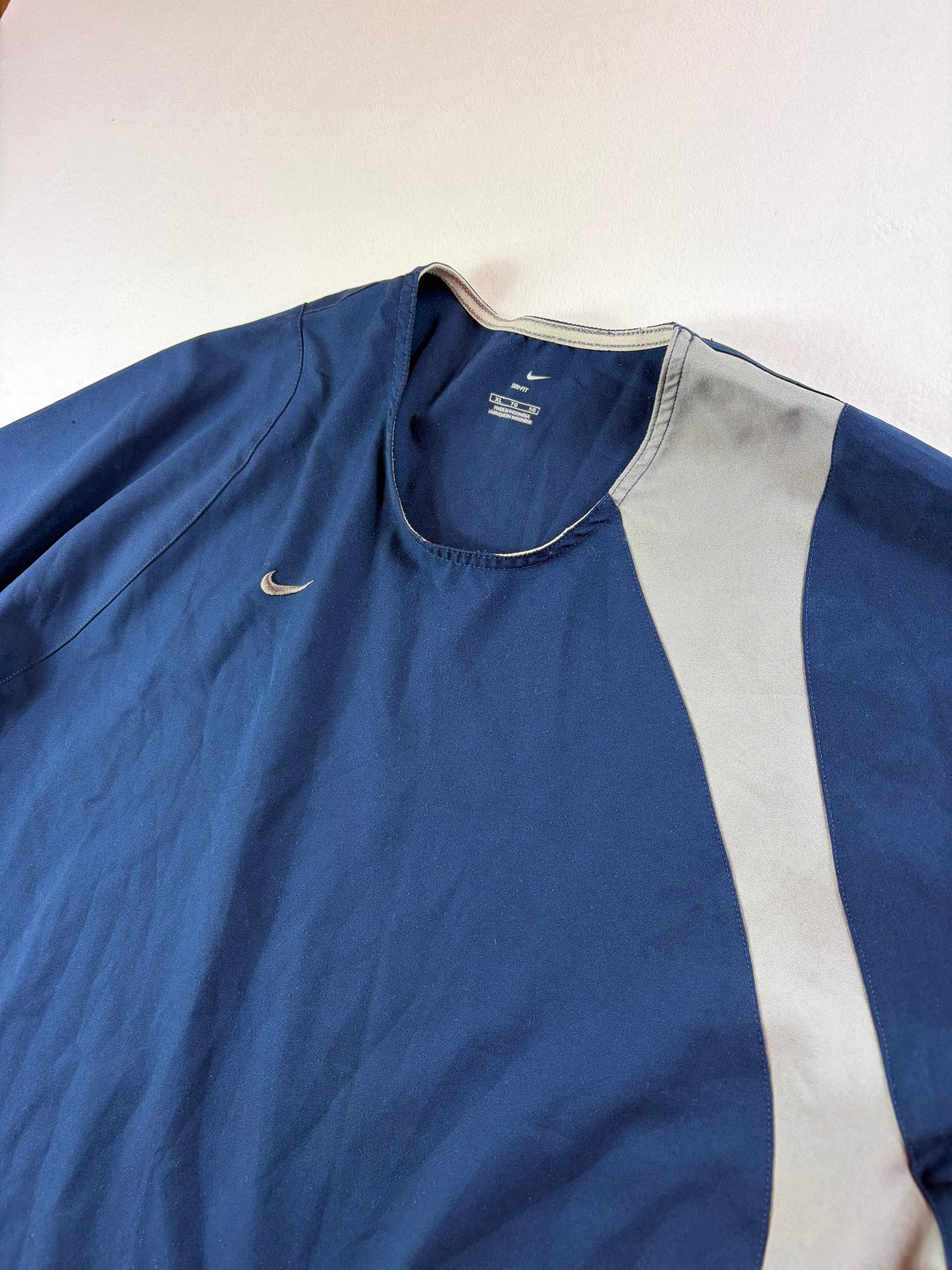 Vintage Nike Dri-Fit túlméretezett kosárlabda póló