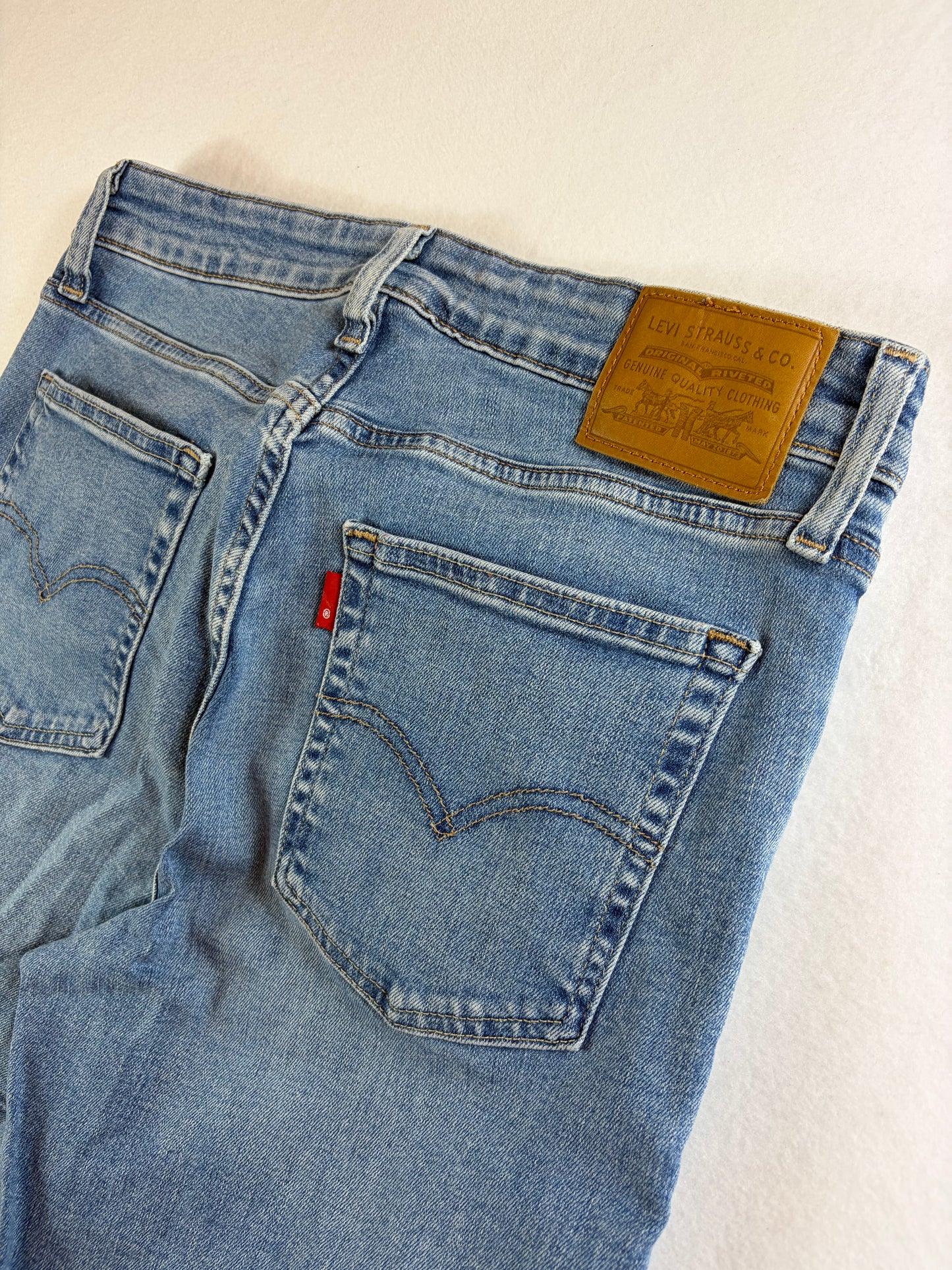 Levi Strauss & Co 725 Magas derekú Bootcut Női Farmernadrág