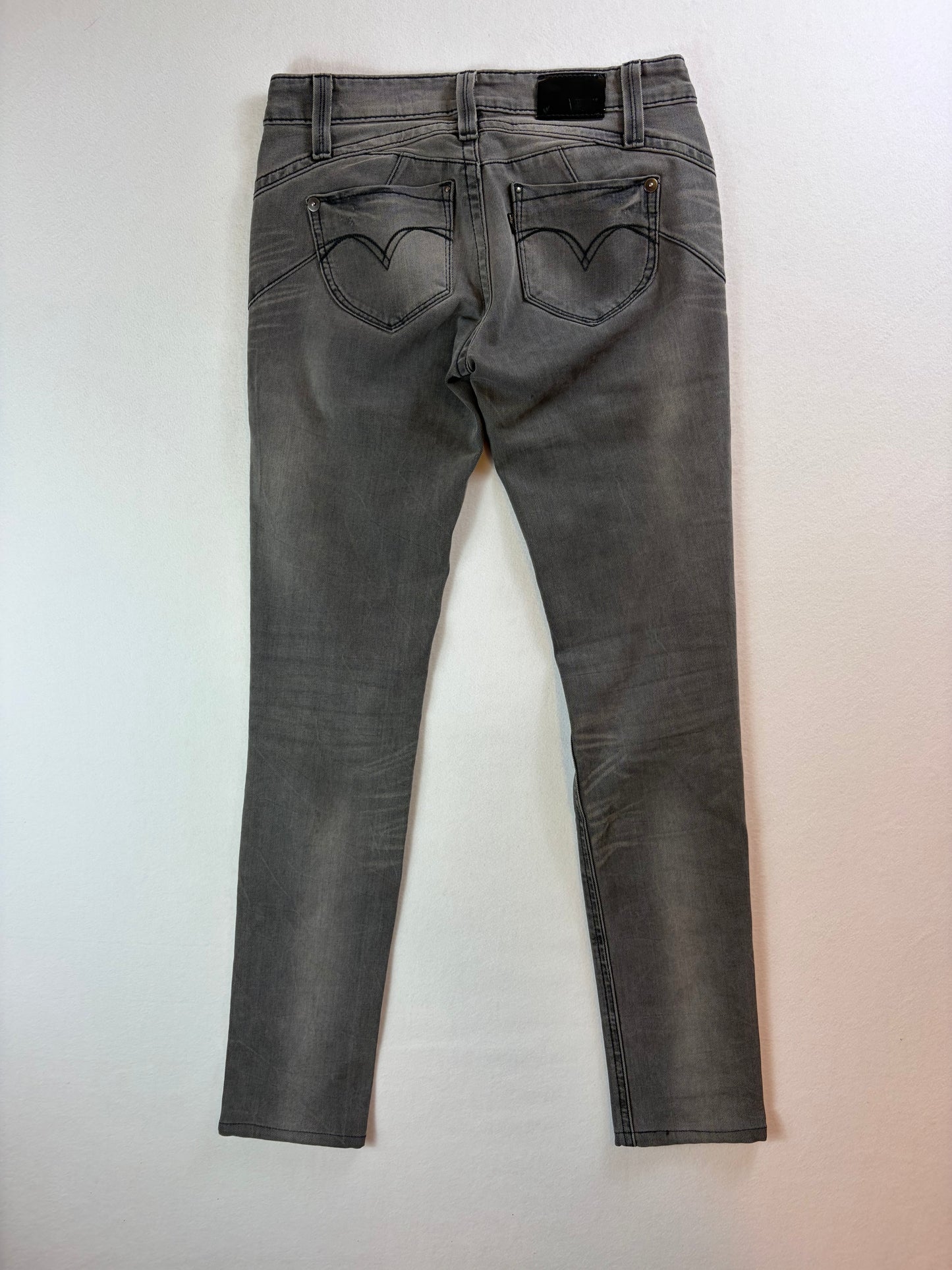 Levi Strauss & Co alacsony derekú, skinny, demi-curve farmernadrág