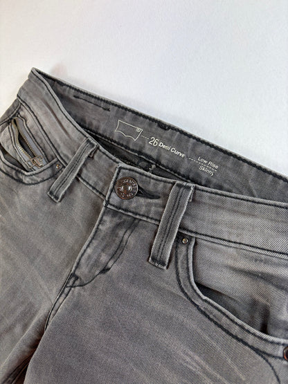 Levi Strauss & Co alacsony derekú, skinny, demi-curve farmernadrág
