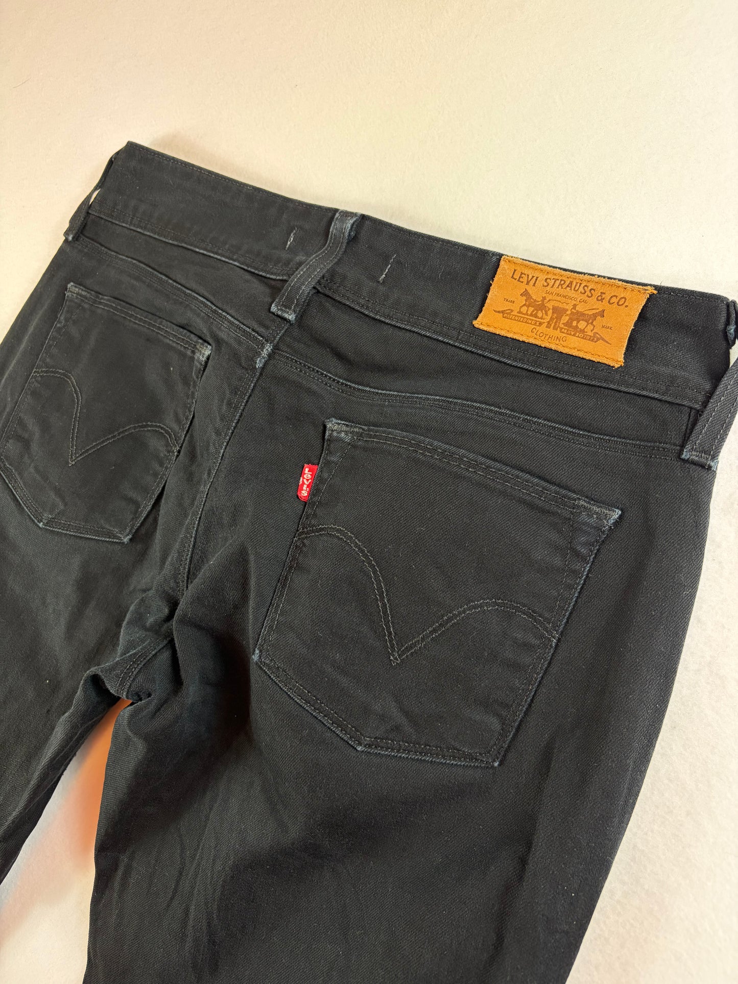 Blugi de damă Levi Strauss & Co 571 Slim Fit