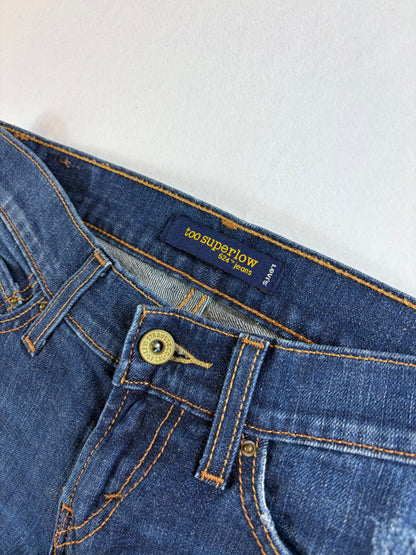 Levi Strauss & Co 524 női kopott, alacsony derekú skinny farmer