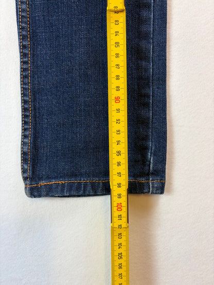 Levi Strauss & Co 524 női kopott, alacsony derekú skinny farmer
