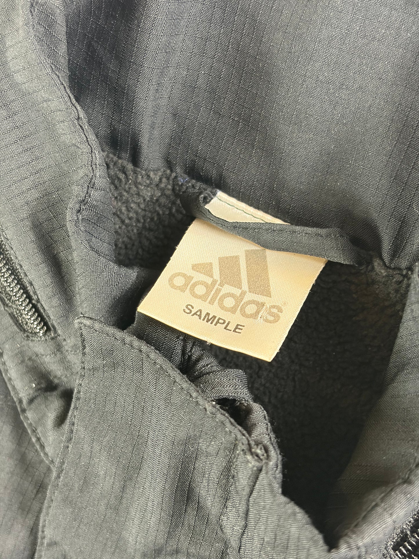 Jachetă Vintage Adidas *Eșantion*