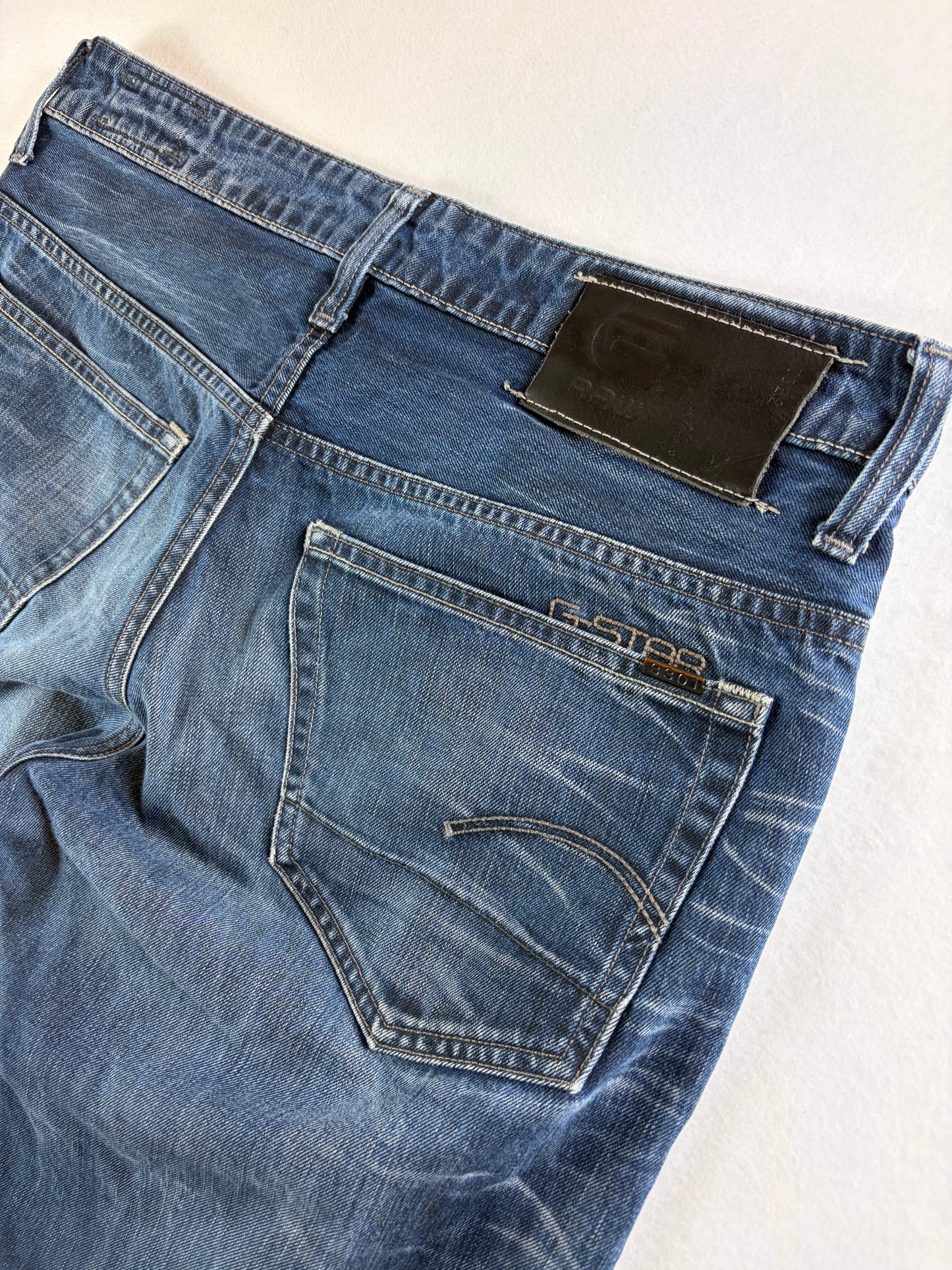 G-Star RAW alacsony szárú, szűkülő farmernadrág