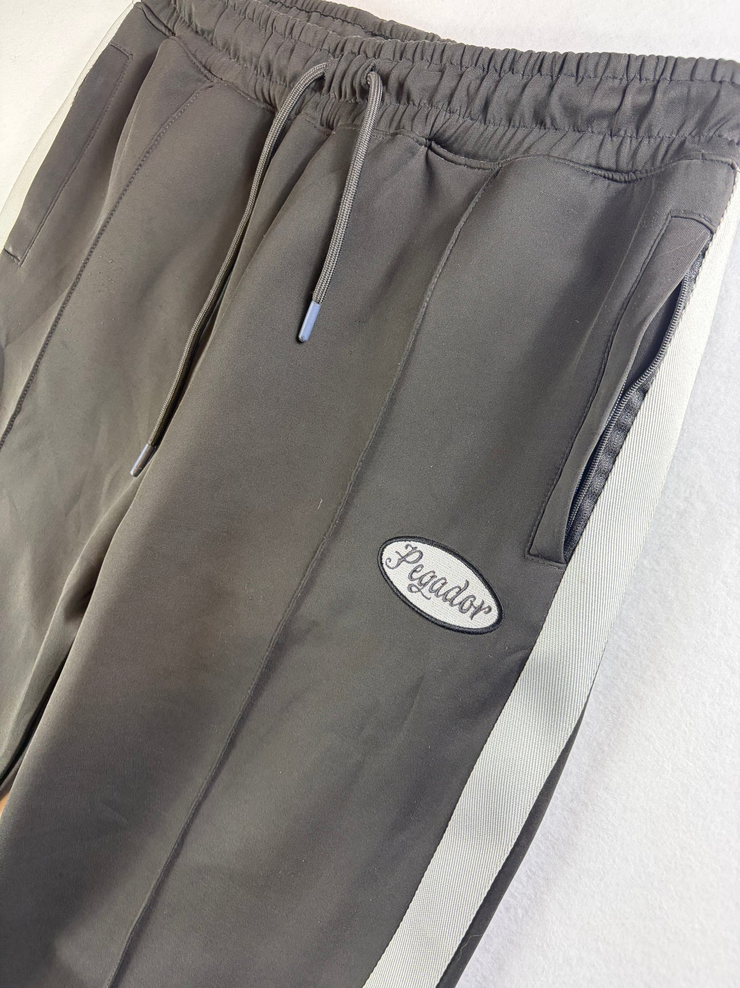 Pantaloni de Trening Largi Pegador