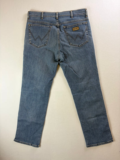 Blugi Wrangler Texas Stretch