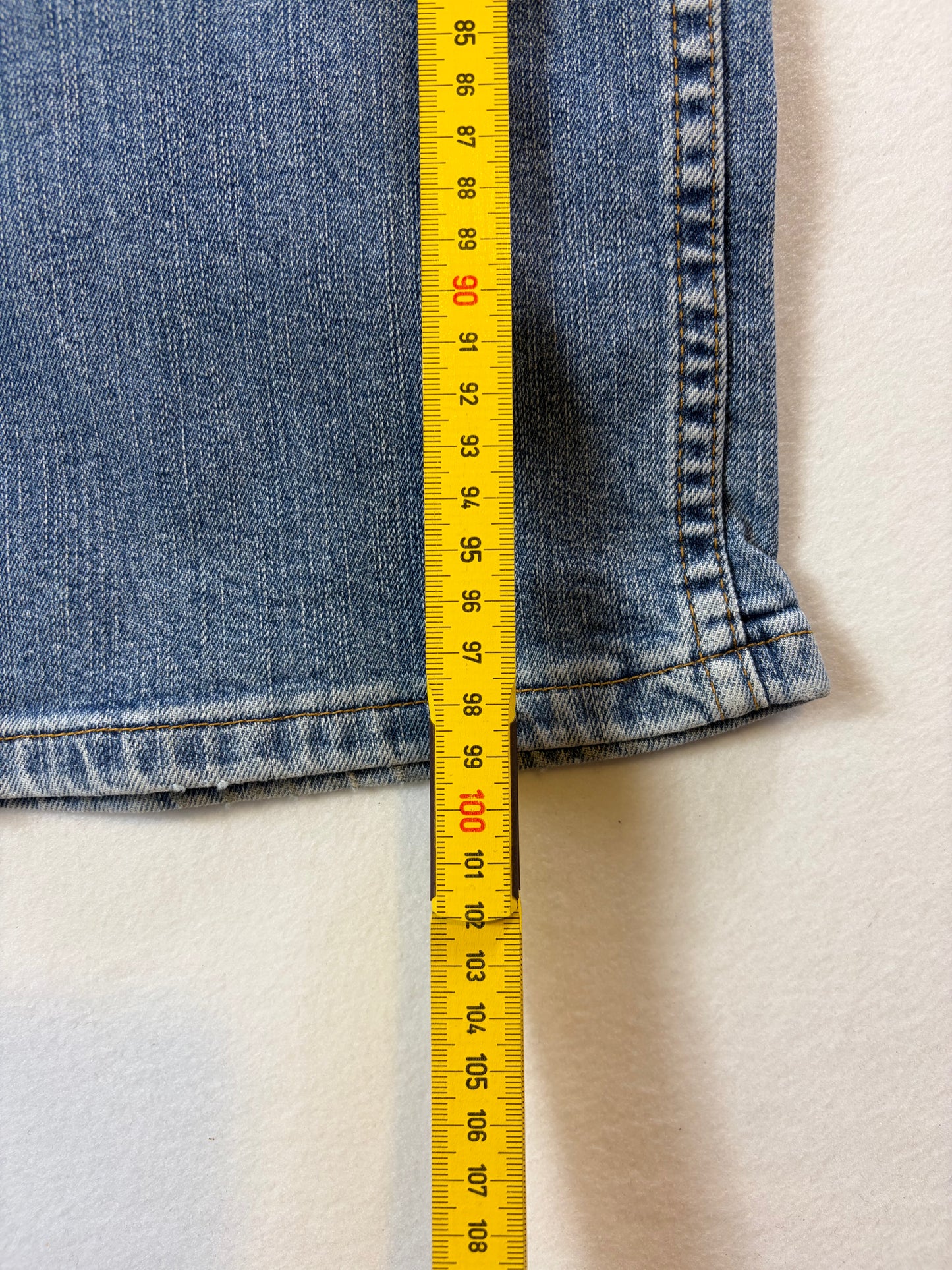 Blugi Wrangler Texas Stretch