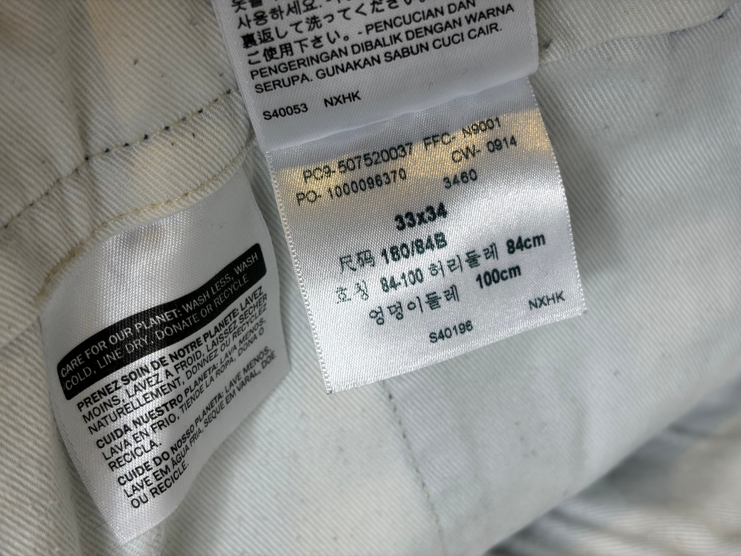 Levi Strauss & Co. chino nadrág