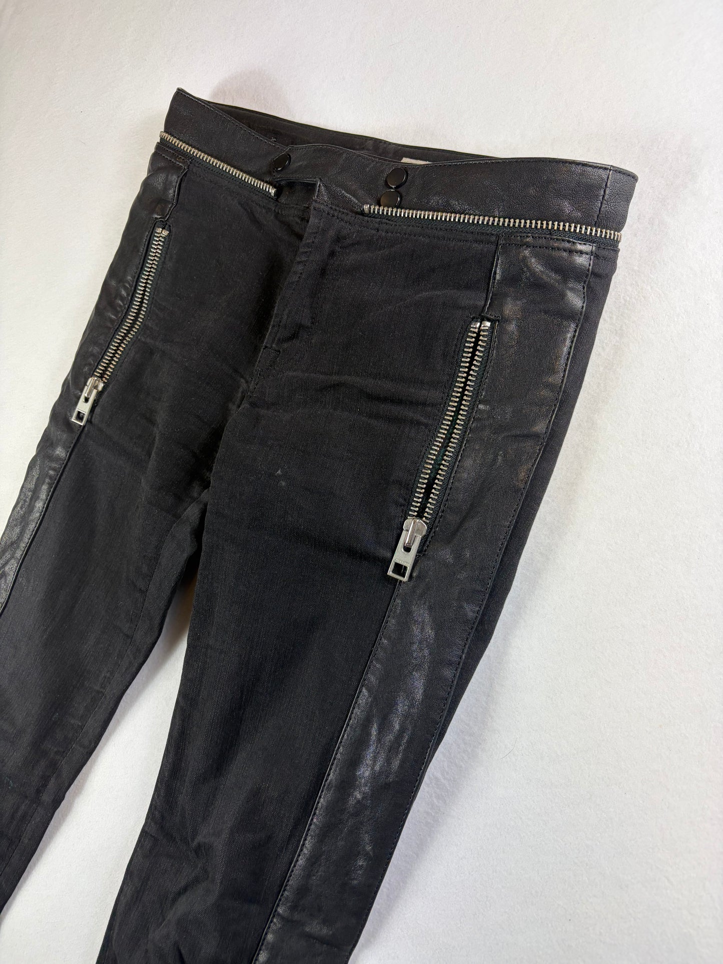 Blugi de damă din piele AllSaints, stil biker