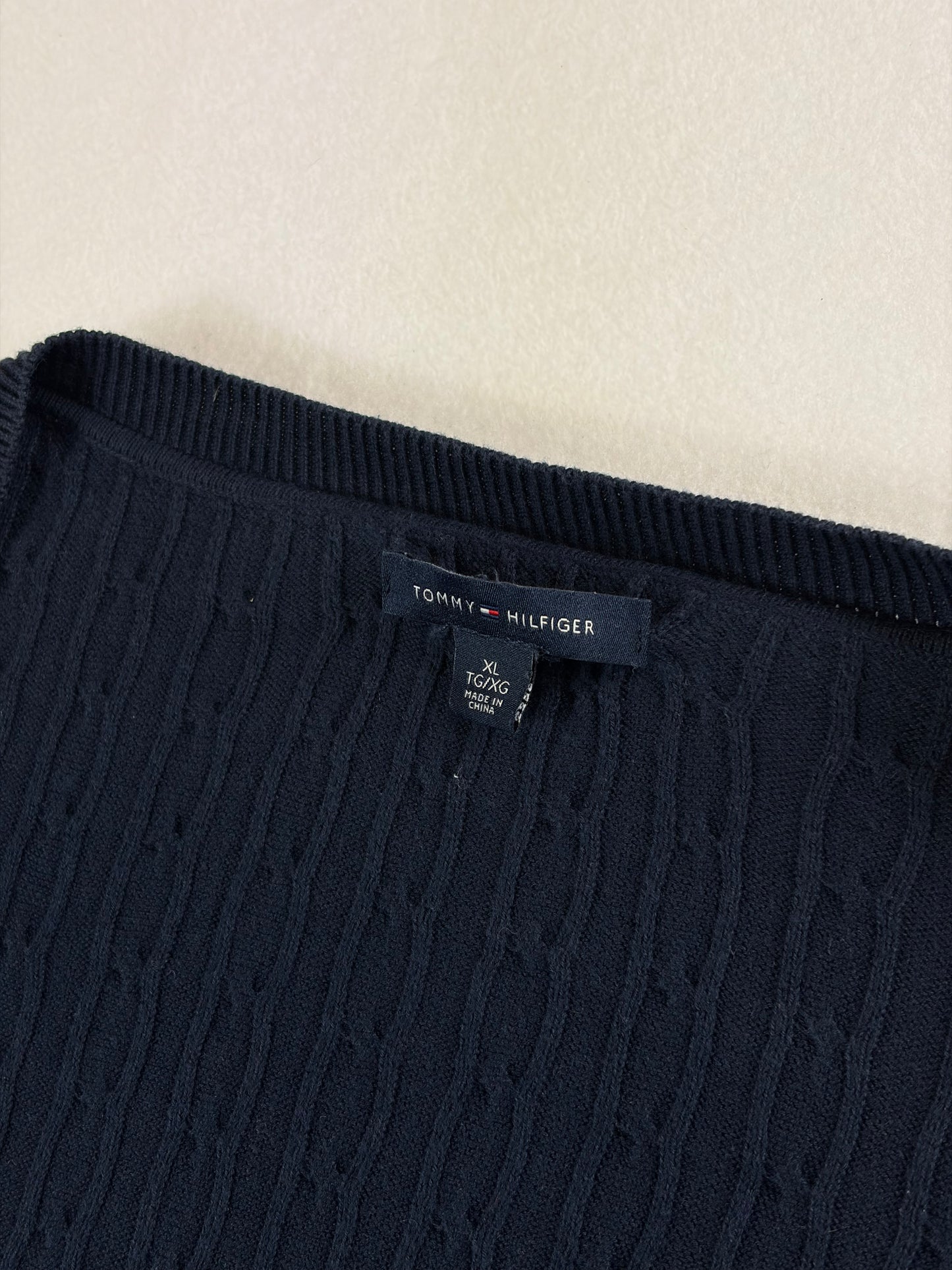 Tommy Hilfiger női kábelkötött pulóver