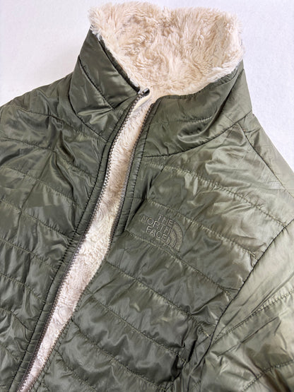 Jachetă The North Face reversibilă din fleece/matlasată pentru femei
