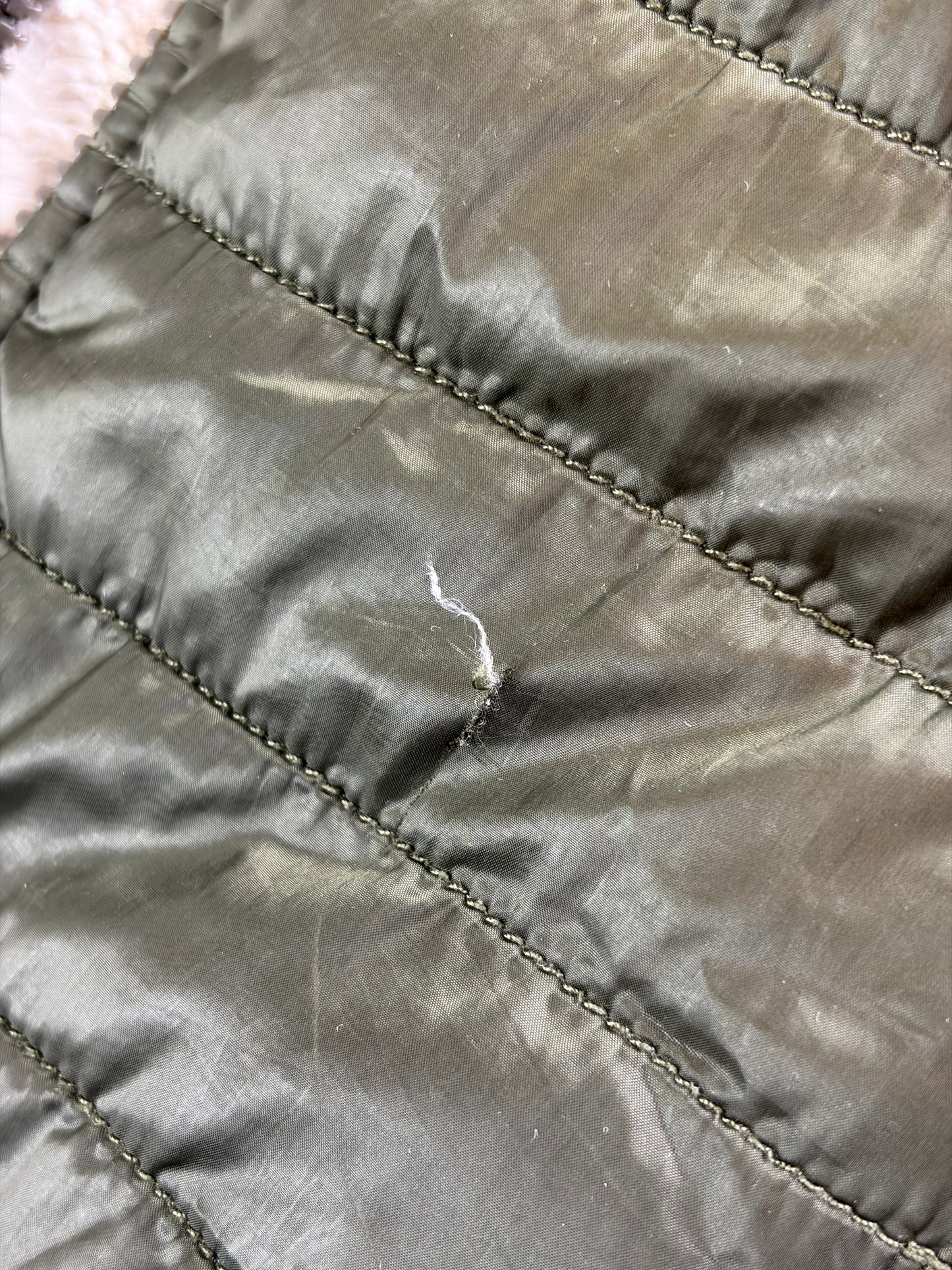Jachetă The North Face reversibilă din fleece/matlasată pentru femei