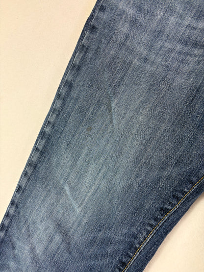 Levi Strauss & Co 501-es farmernadrág